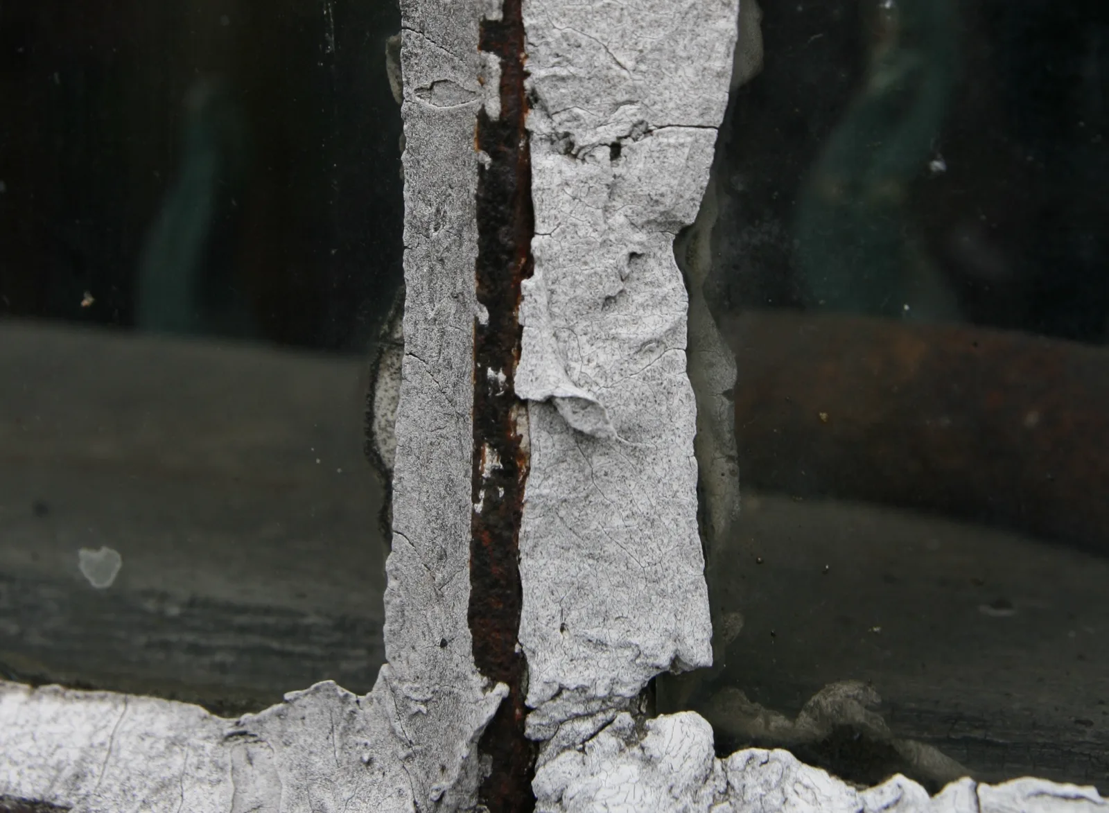 Mastic et joints de vitrage : quand les refaire ?